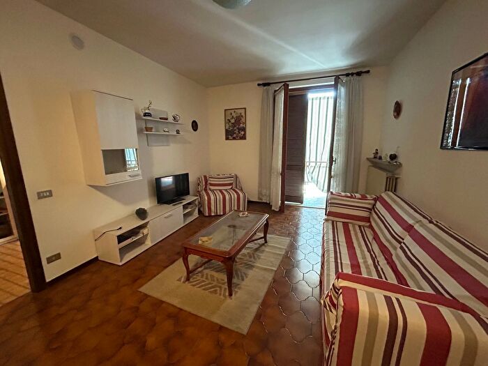 Appartamento trilocale in vendita in Pianello Val Tidone