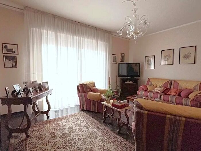 Appartamento con 5 locali in vendita in Rancesco Ferraris, Lucca