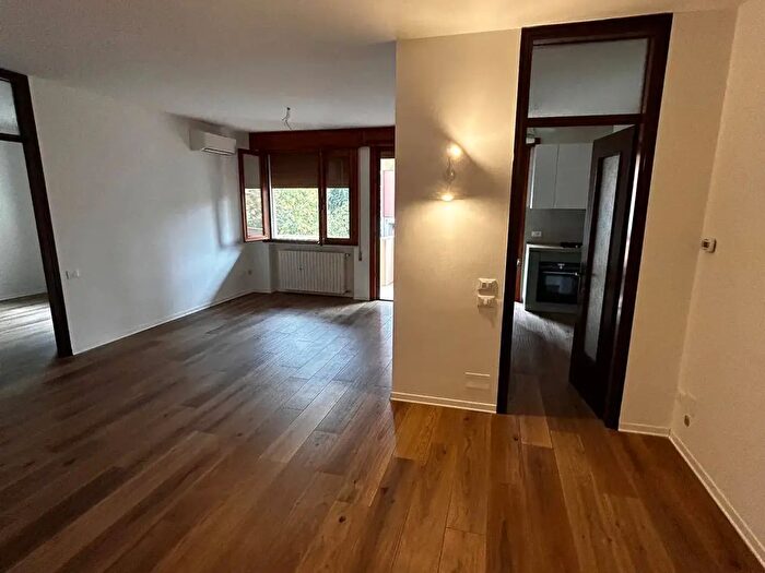 Appartamento con 5 locali in affitto in Via Viviani, Rovigo