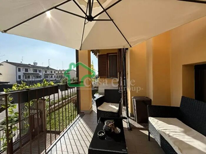 Appartamento trilocale in vendita in Via R Cocchi, Borgo San Giovanni