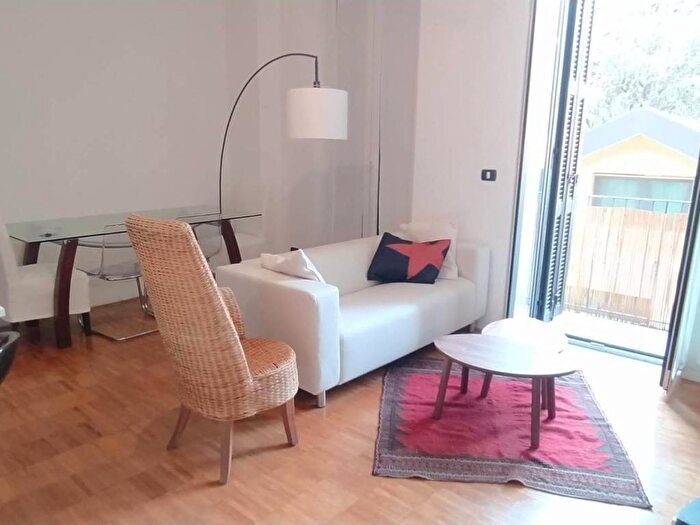 Appartamento bilocale in affitto in Piazzale Lodi, Lodi Brenta, Milano