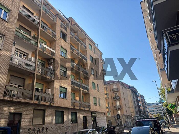 Appartamento bilocale in affitto in Via Genova, Nizza Millefonti, Torino
