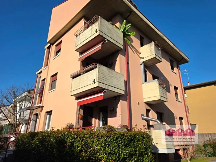 Appartamento quadrilocale in vendita in Via Verona, Creazzo