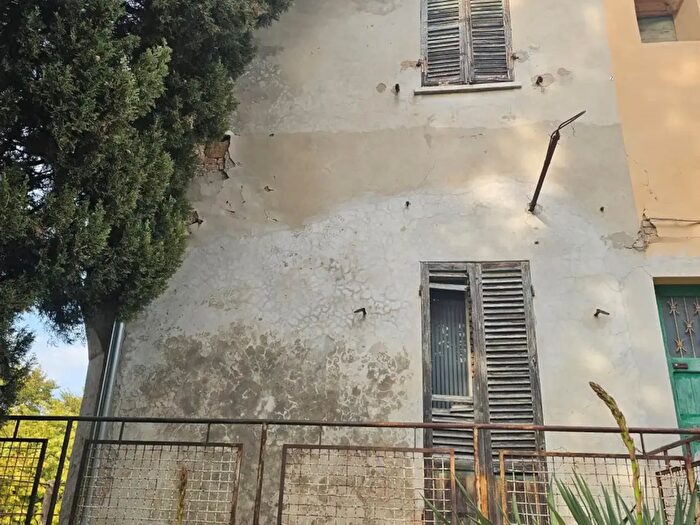 Casa trilocale in vendita in Piazza Settembre, Cartoceto