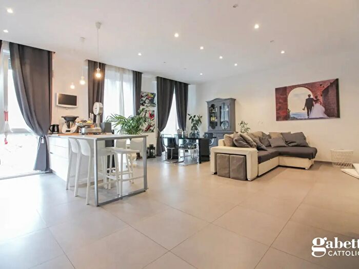 Appartamento trilocale in vendita in Via Mazzini, Cattolica