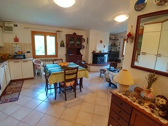 Appartamento trilocale in vendita in Via Nicolai, Guiglia
