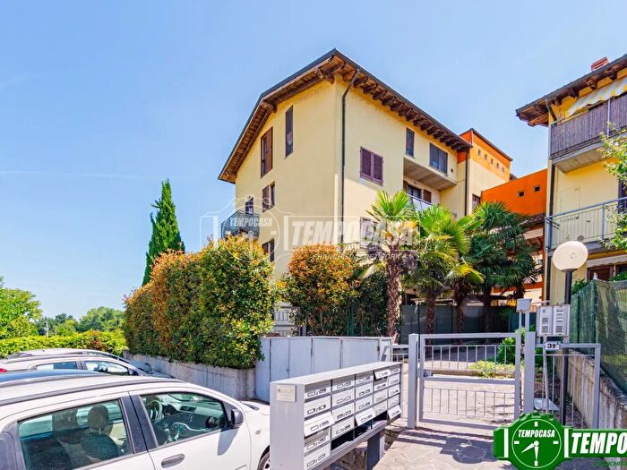 Appartamento bilocale in vendita in Via Alcide De Gasperi, Filighera