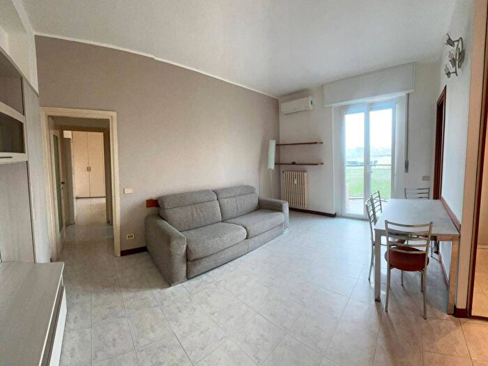 Appartamento bilocale in affitto in Via Oreste Salomone, Viale Ungheria Mecenate, Milano