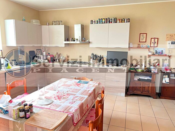 Casa quadrilocale in vendita in Via G Alberoni, Podenzano