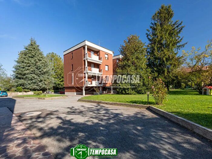 Appartamento trilocale in vendita in Via Brianza B, Gessate