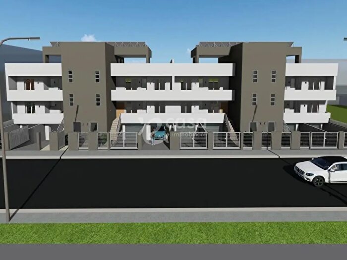Appartamento quadrilocale in vendita in Via Amendola, Noicattaro