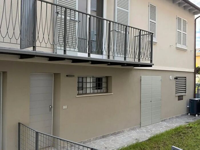 Appartamento trilocale in vendita in Via Carducci, Senigallia