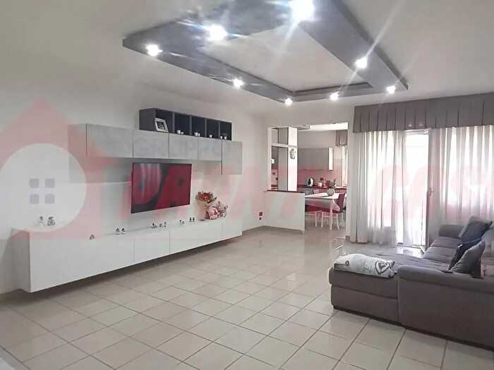 Appartamento trilocale in vendita in Via Don Biagio Mucci, Vico Del Gargano
