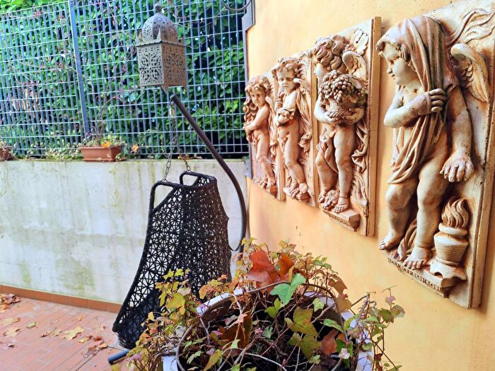 Appartamento quadrilocale in vendita in Via Euganea, Padova