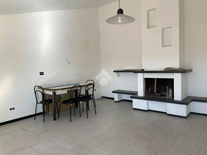 Appartamento trilocale in vendita in Via Caipoli, Gallicano Nel Lazio