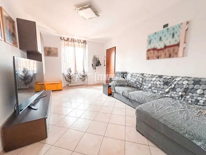 Appartamento quadrilocale in vendita in Via Stazione, Rosta