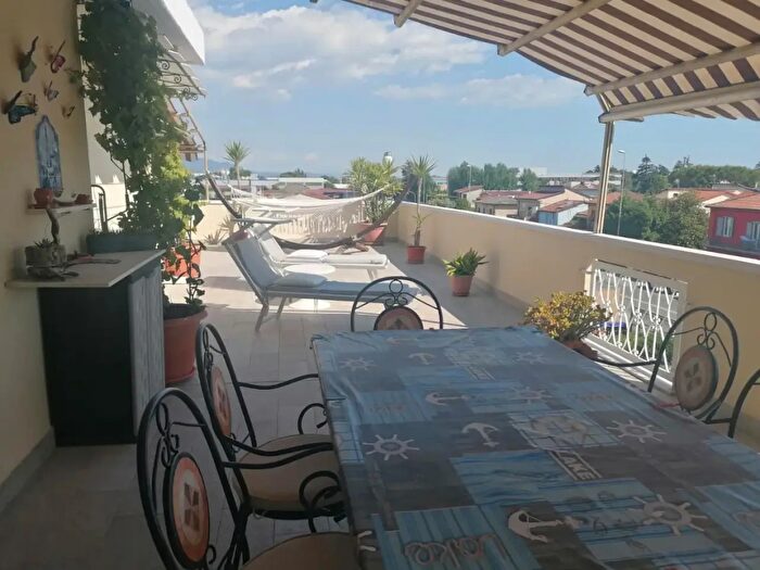 Appartamento quadrilocale in vendita in Carrara