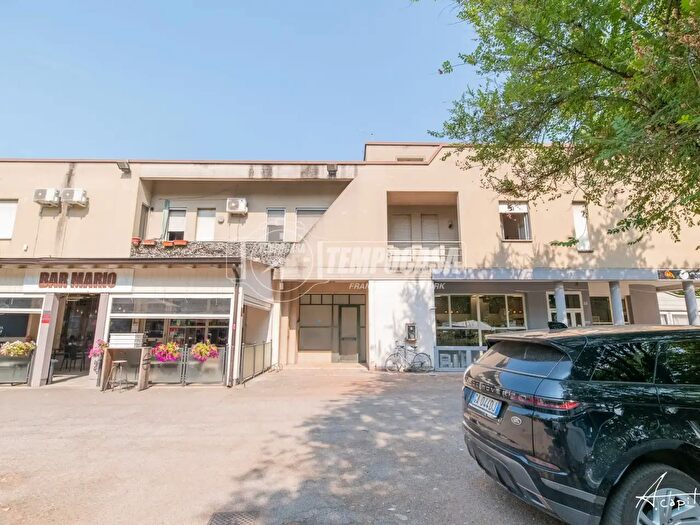 Appartamento con 5 locali in vendita in Via Forche d, San Martino In Rio