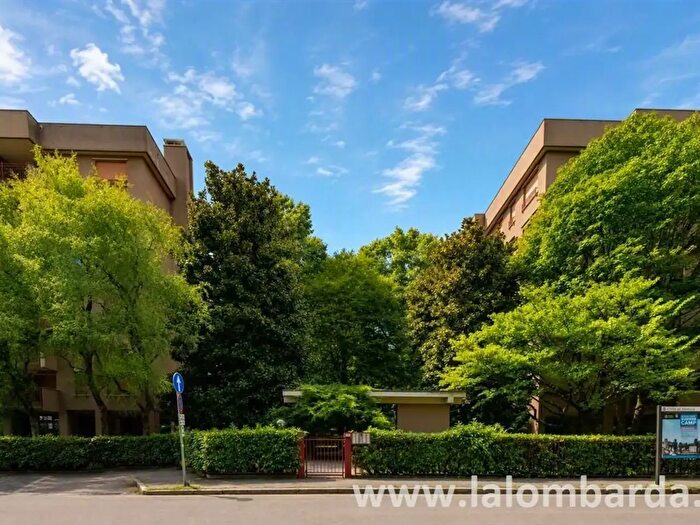 Appartamento quadrilocale in vendita in Via Gaetano Donizetti, Monza
