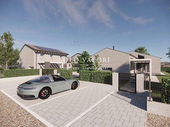 Casa quadrilocale in vendita in Vedelago