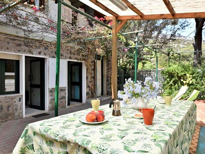 Appartamento quadrilocale in affitto in Via dei Lecci, Cala Gonone, Dorgali