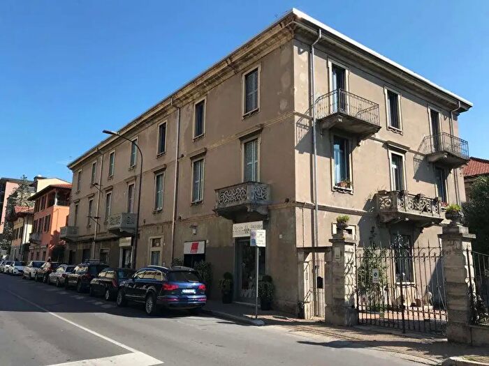 Appartamento trilocale in vendita in Via Dante Alighieri, Erba