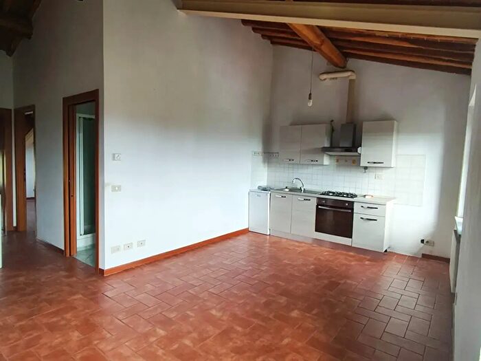 Appartamento trilocale in vendita in Lucca