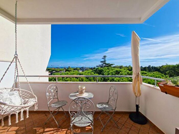 Appartamento quadrilocale in vendita in Viale Monte Bianco, Riccione