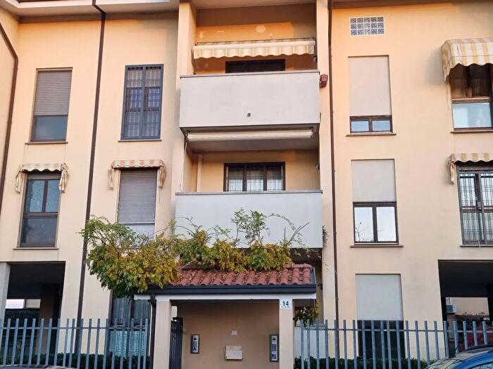 Appartamento bilocale in vendita in Via Dolomiti, Brugherio