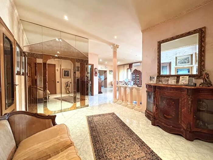 Appartamento trilocale in vendita in Via Antonio La Piccirella, Foggia