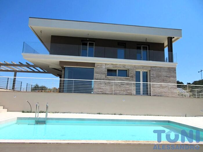 Casa con 7 locali in affitto in Montelupo Fiorentino