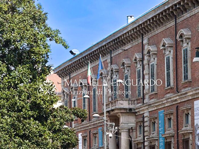 Appartamento quadrilocale in affitto in via Brera, Brera, Milano