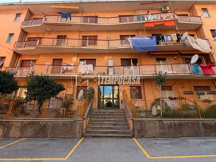 Appartamento trilocale in vendita in Viale Villini Rollino, Genova