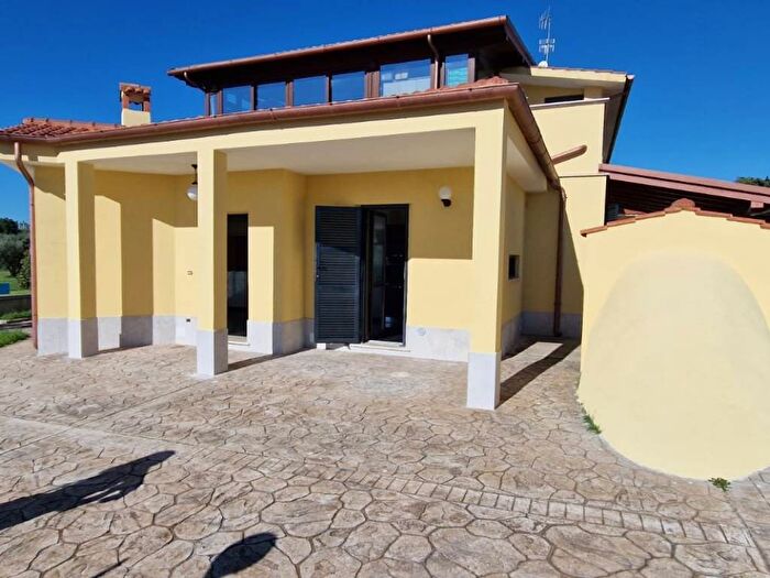 Appartamento trilocale in affitto in Via Ara di Stanga, Appia Sud, Velletri