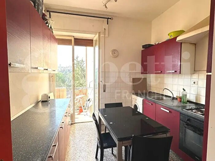 Appartamento con 5 locali in vendita in Siena