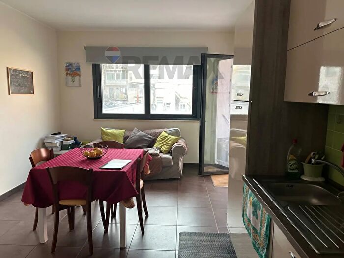 Appartamento trilocale in vendita in Via Samperi, Messina