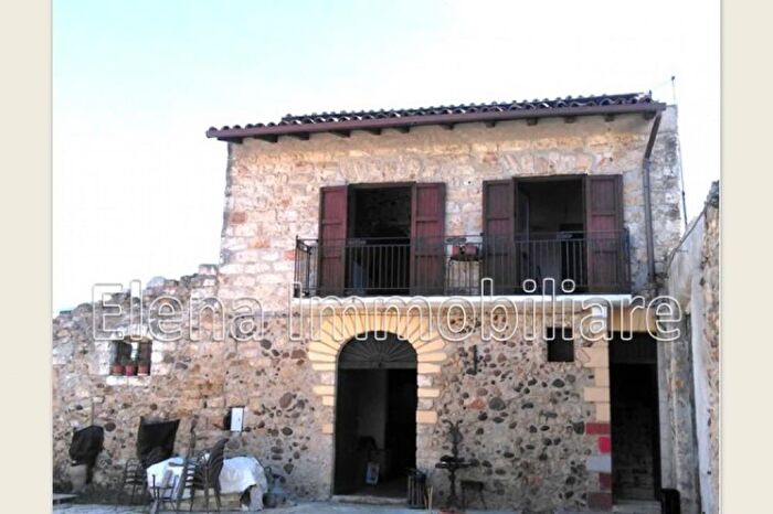 Casa con 6 locali in vendita in Alcamo