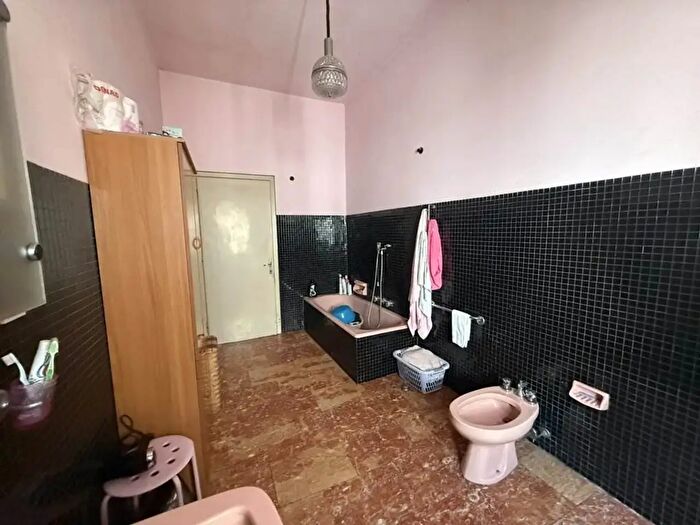 Casa con 10 locali in vendita in Arzignano