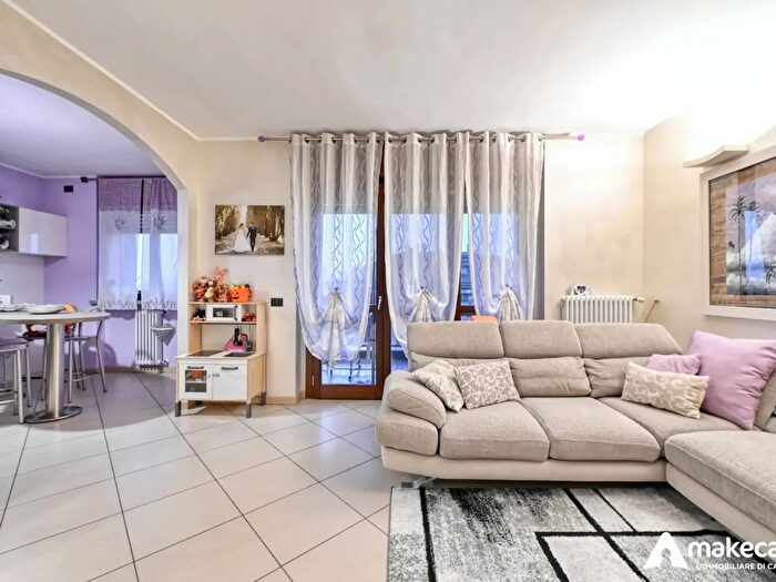 Appartamento trilocale in vendita in Via E Fermi, Melegnano