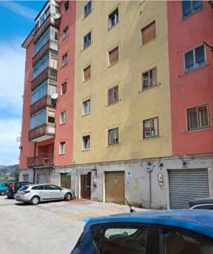 Appartamento con 5 locali in vendita in Discesa San Gerardo, Potenza