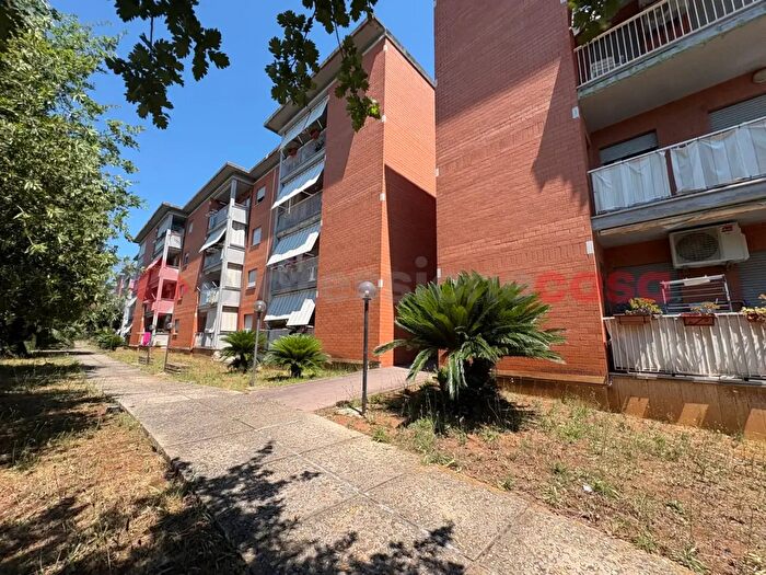 Appartamento quadrilocale in vendita in Via Calcatore, Terracina