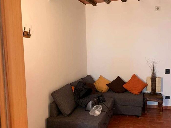 Appartamento trilocale in affitto in via borgo la croce, SantAmbrogio, Firenze