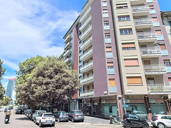 Appartamento bilocale in affitto in Via Michelangelo Buonarroti, Amendola Buonarroti, Milano