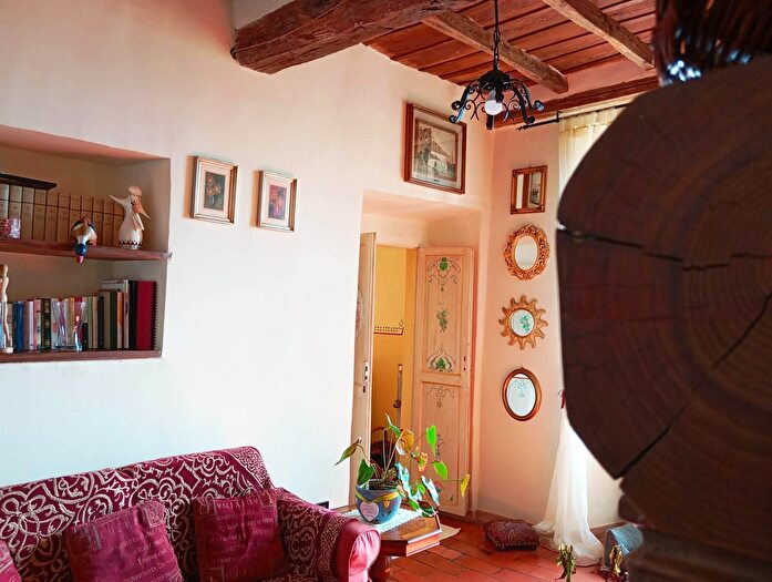 Appartamento quadrilocale in vendita in Via Villaglori, Terni