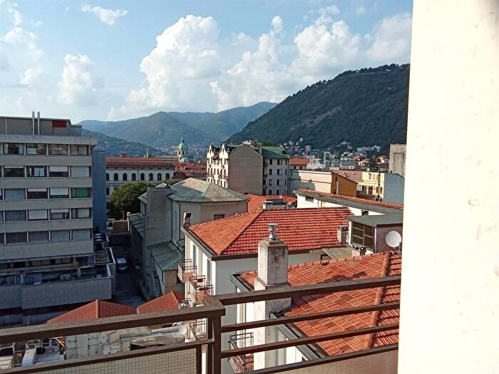 Appartamento bilocale in affitto in Borghi, Como
