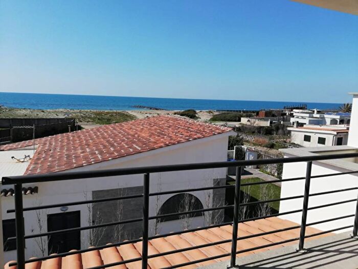 Casa trilocale in affitto in Via Vincenzo Bellini, Focene, Fiumicino