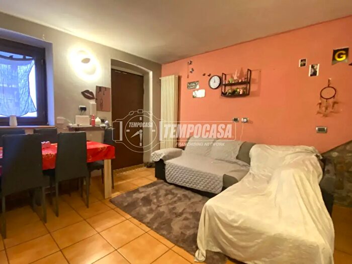 Casa quadrilocale in vendita in Via Roma, Ponderano