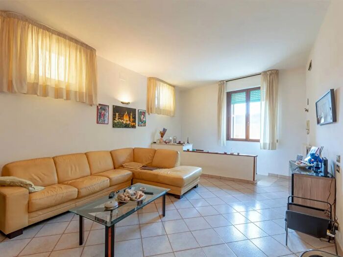 Appartamento quadrilocale in vendita in Via dei Berti, Signa