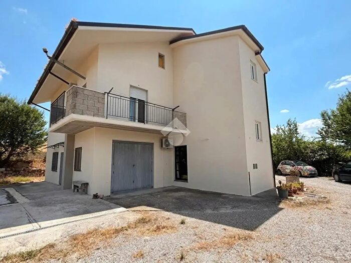 Casa quadrilocale in vendita in Via Fonte Ceciliana, Potenza