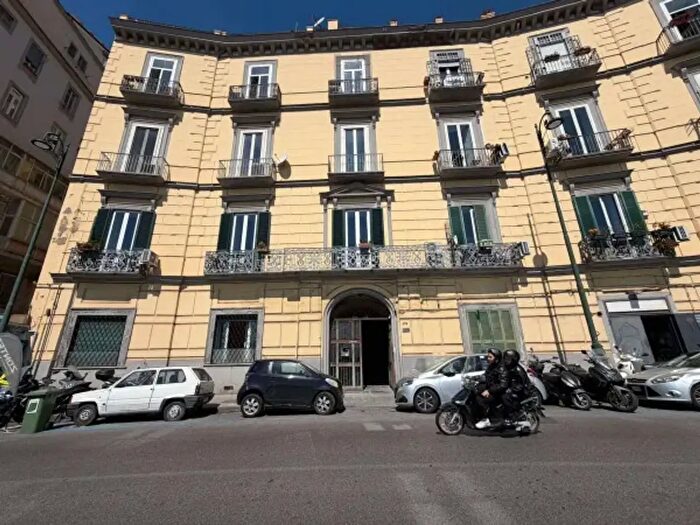 Appartamento trilocale in affitto in Corso Vittorio Emanuele, Napoli